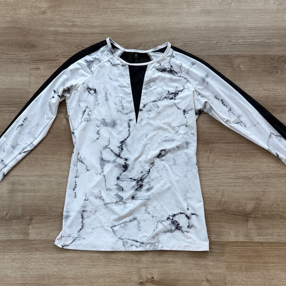 Reflex Black and White Athletic Top